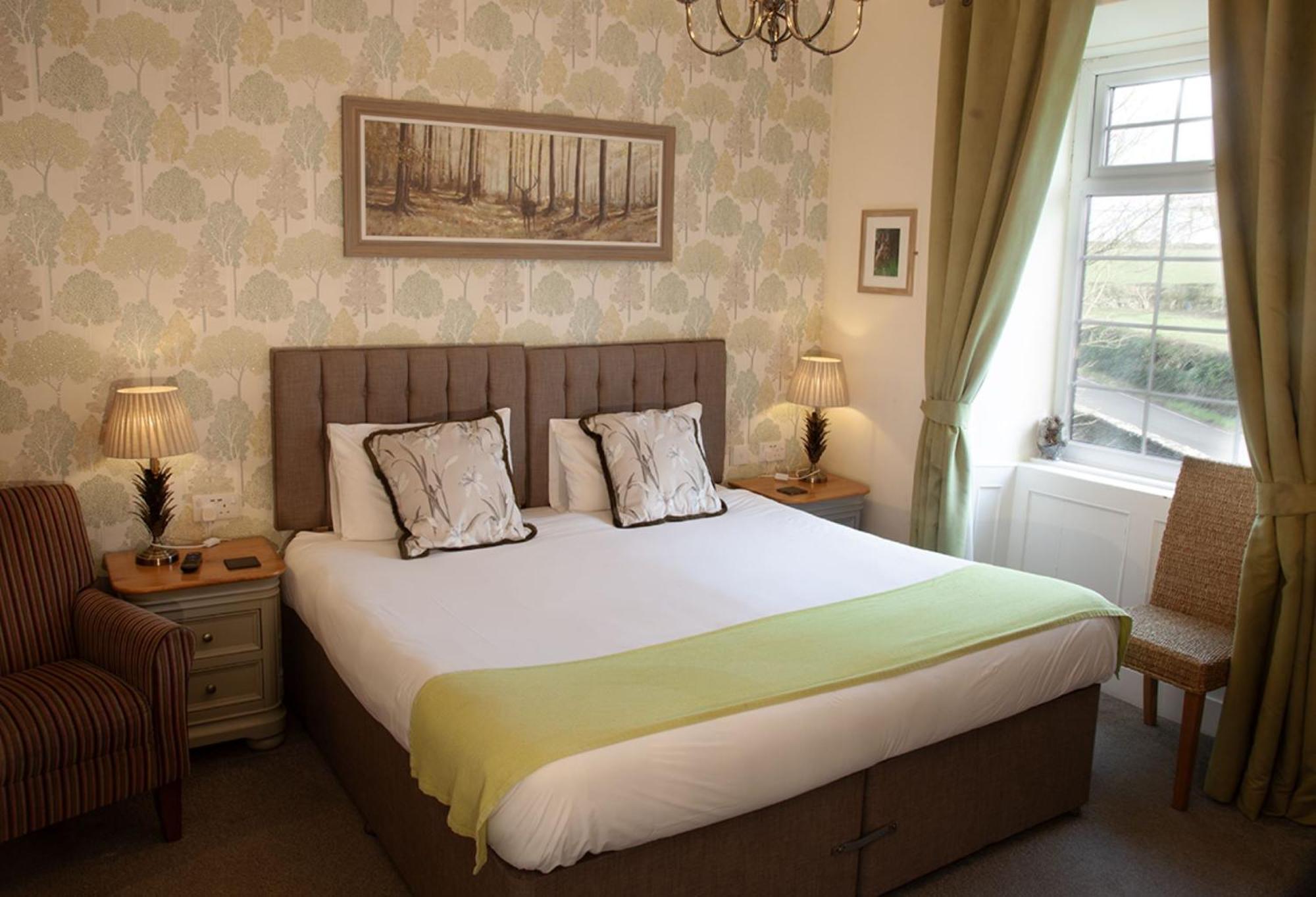 Ensuite Bed And Breakfast Rooms At The Ring Pub Gwredog Exterior photo